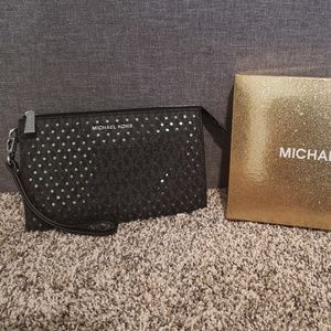 Michael Kors wristlet wallet